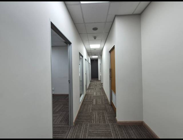 130M² OFFICE TO LET IN ROSEBANK